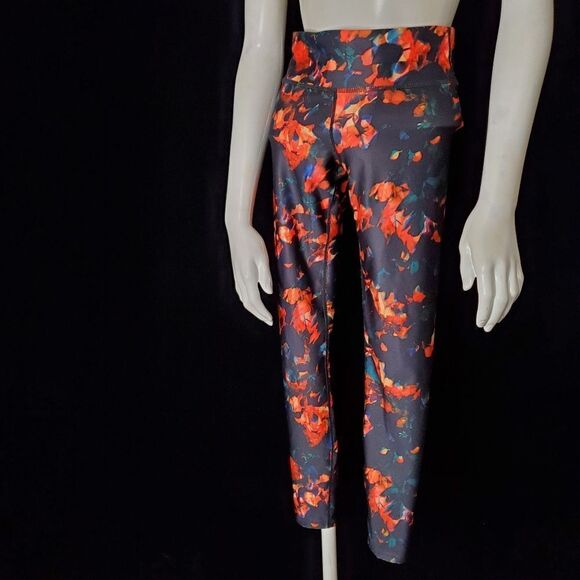 Joy Lab Black & Orange Floral Leggings (XS) - Picture 3 of 7